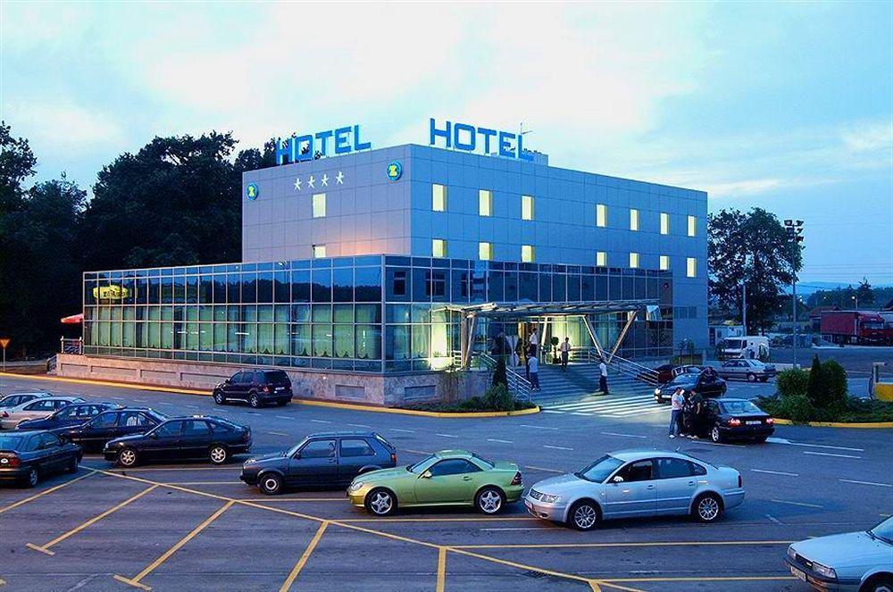 Hotel Zovko Zagreb Сесвете Экстерьер фото